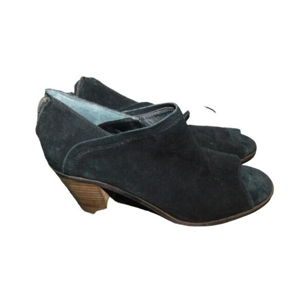 Lucky Brand Size 8M Black Suede Peep Toe Bootie Style Heels NEW - Picture 3 of 4